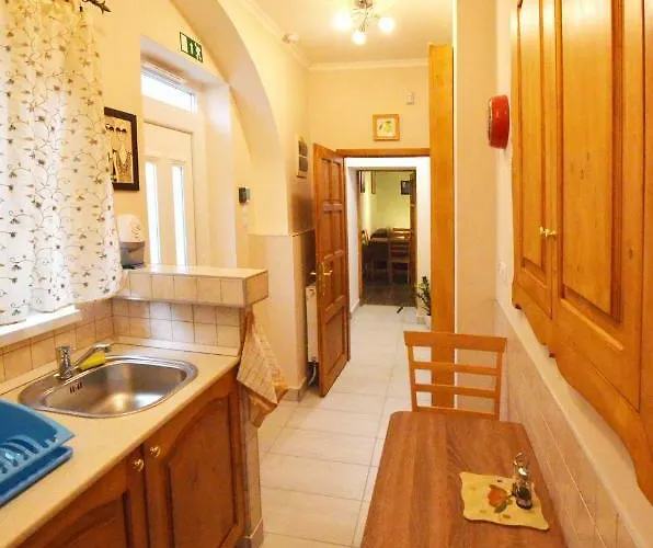 Bathory Apartman Apartment