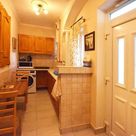 Bathory Apartman شقة *