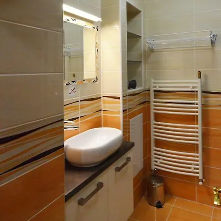 شقة Bathory Apartman